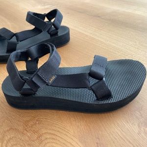 Teva Universal Midform Sandal Black